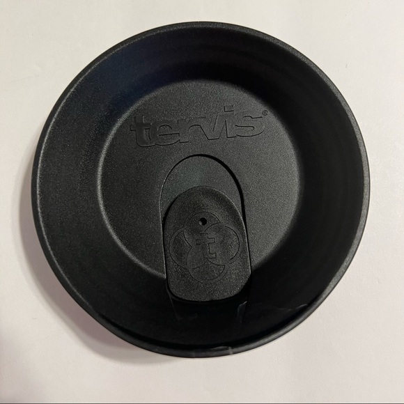 TERVIS RARE NC TAR HEELS (NWOT) 24 oz. TUMBLER - Picture 3 of 6